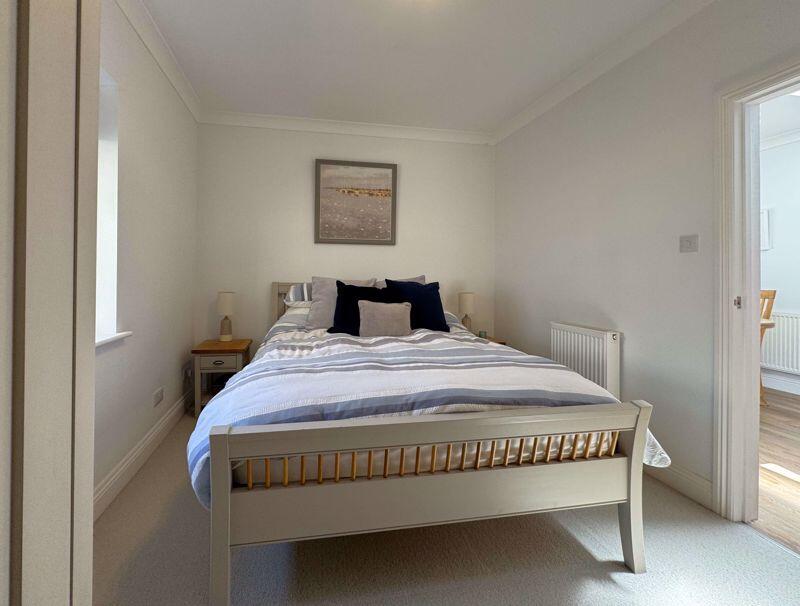 Additional image 12 of Superb Newly Renovated Ground Floor Garden Flat With Direct Sea Views