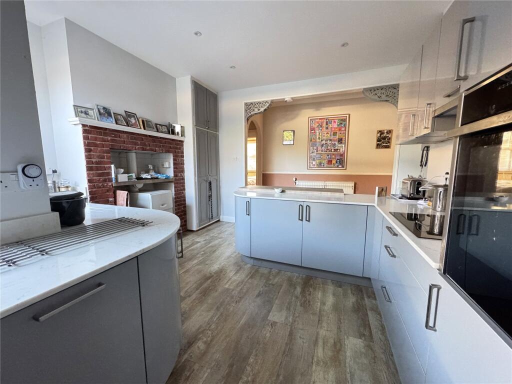 Additional image 6 of Highlands Road, Barton On Sea, Hampshire, BH25