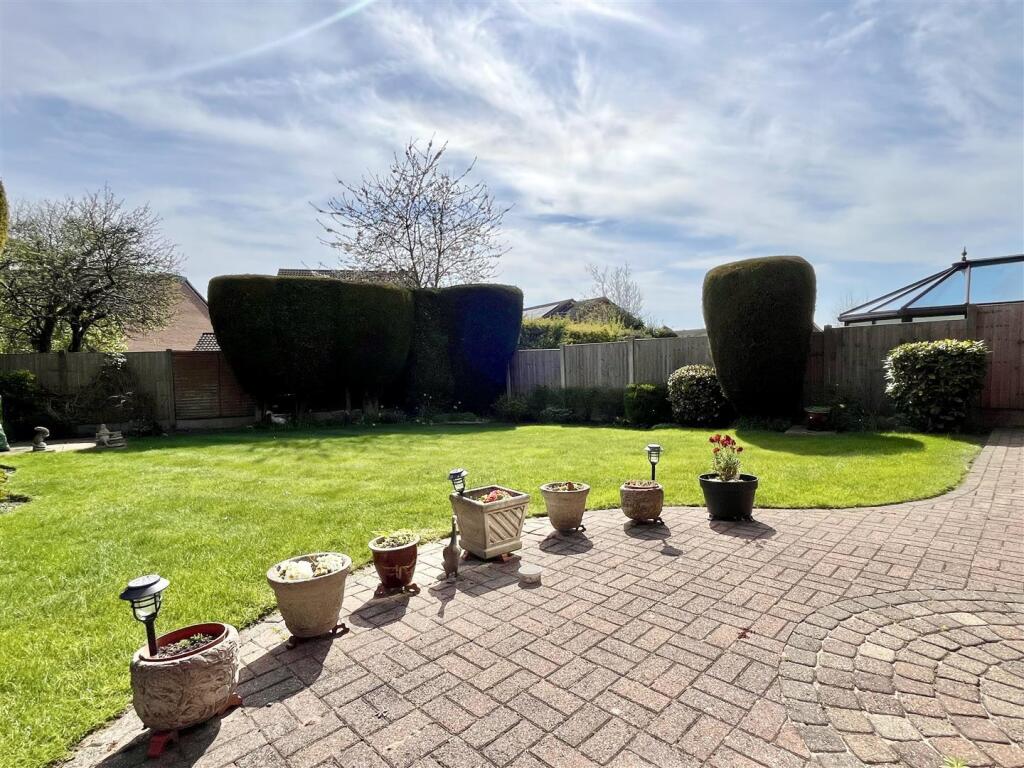 Additional image 21 of Malvern Drive, Walmley, Sutton Coldfield