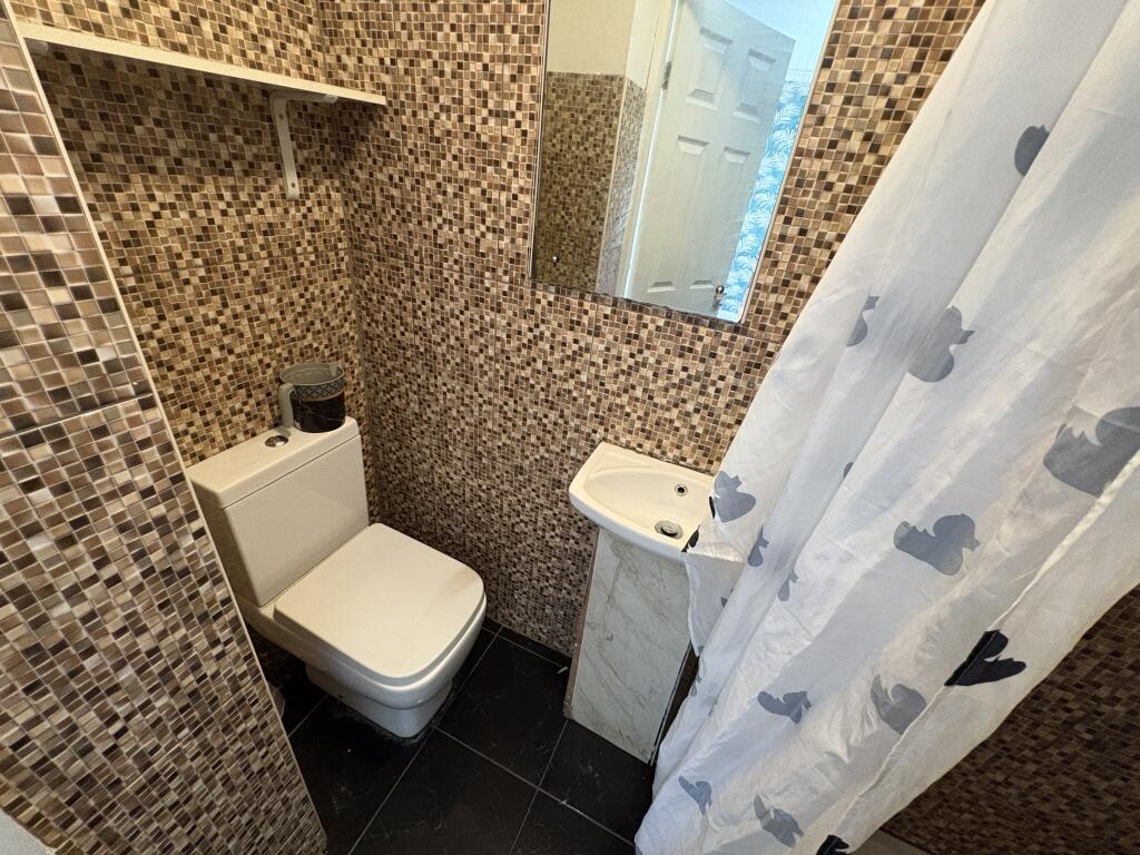 Additional image 3 of Room 8, Handsworth Wood Road, Birmingham