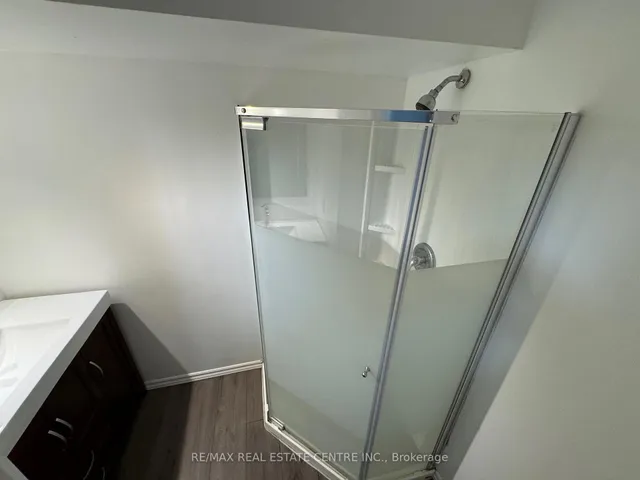 Additional image 10 of 648 Doon Village Rd Unit 5