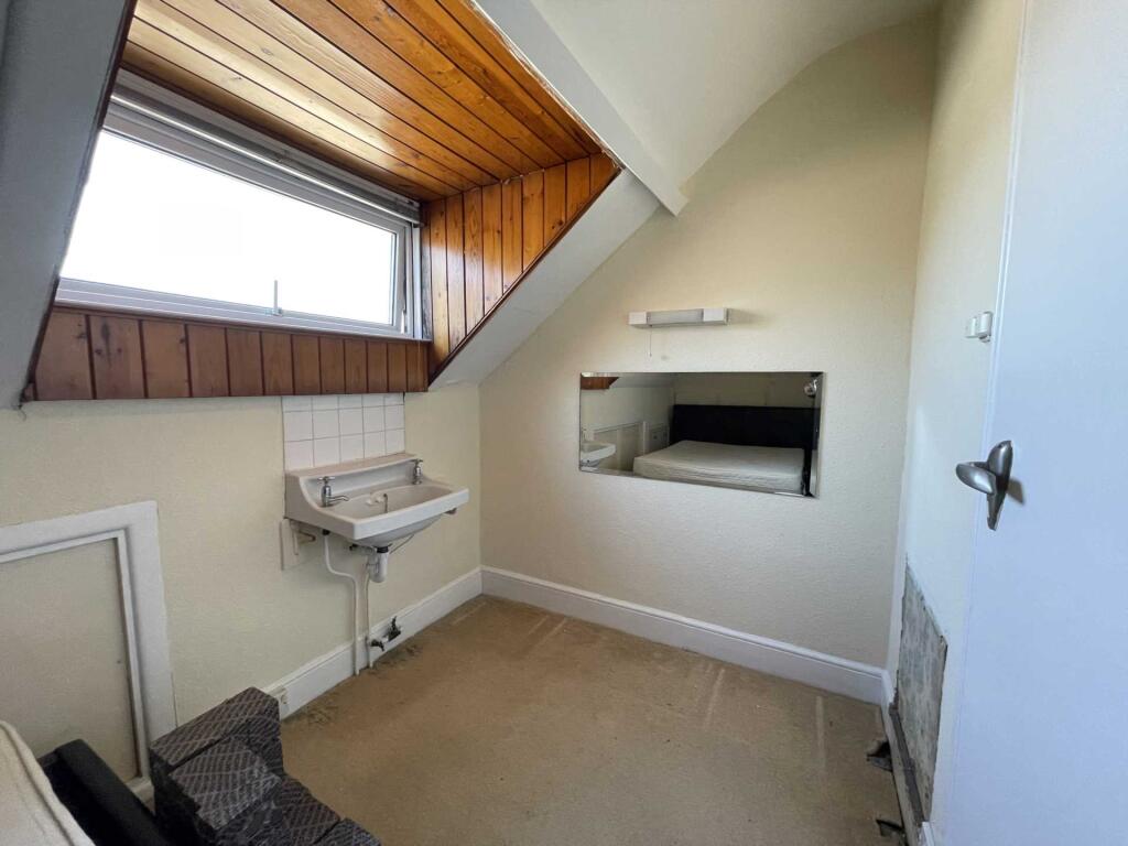 Additional image 8 of Please apply online only for Holdenhurst Road, Bournemouth