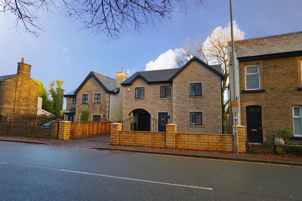 Additional image 3 of Bradshaw Brow, Bradshaw, Bolton