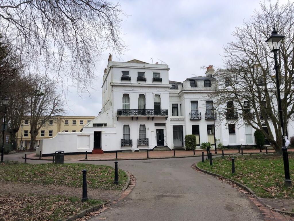 Additional image 2 of Flat 5, 14 Park Crescent, Worthing, West Sussex, BN11 4AH