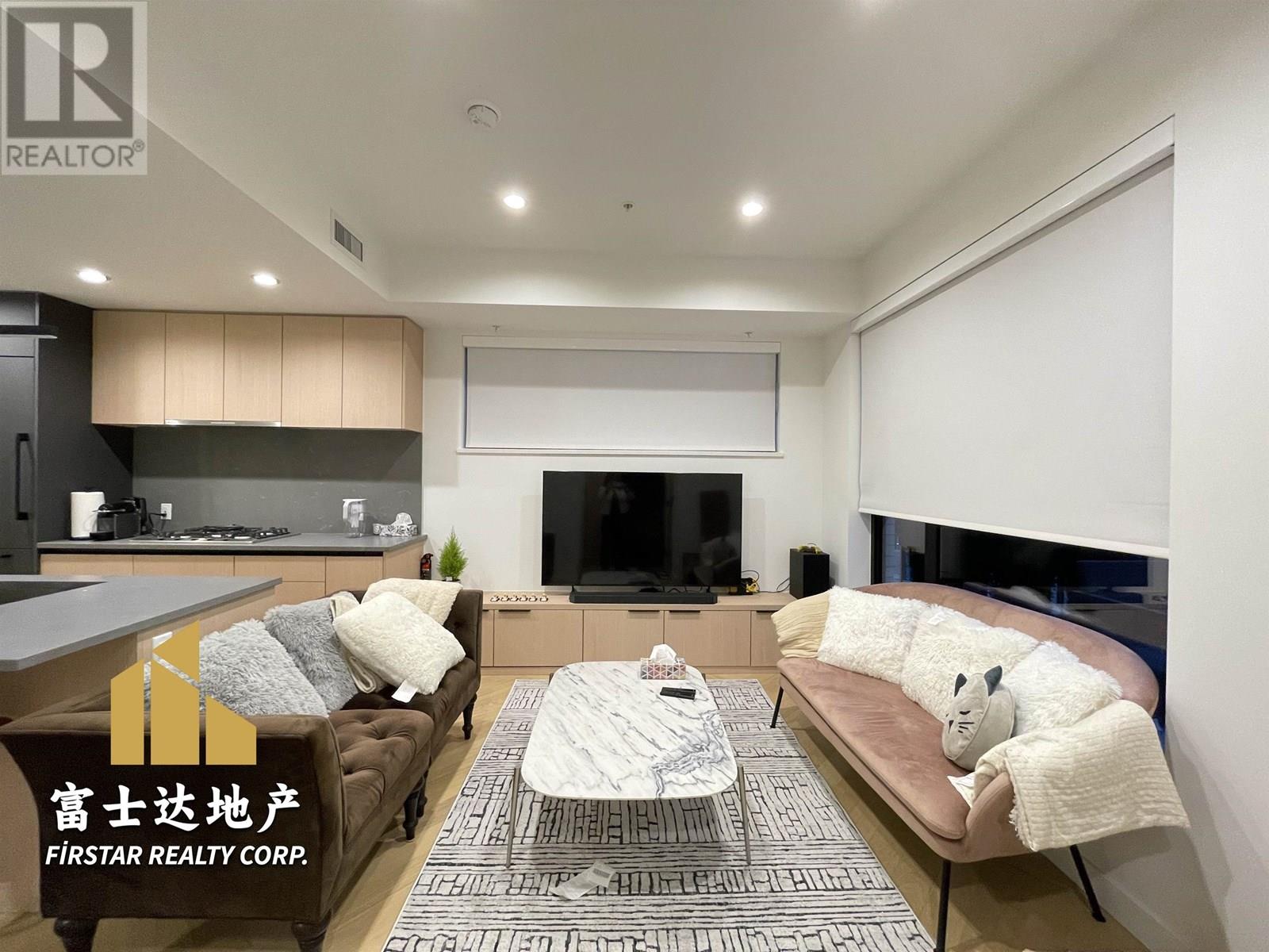 2x 6788 OAK STREET|Vancouver, British Columbia V6P0L2