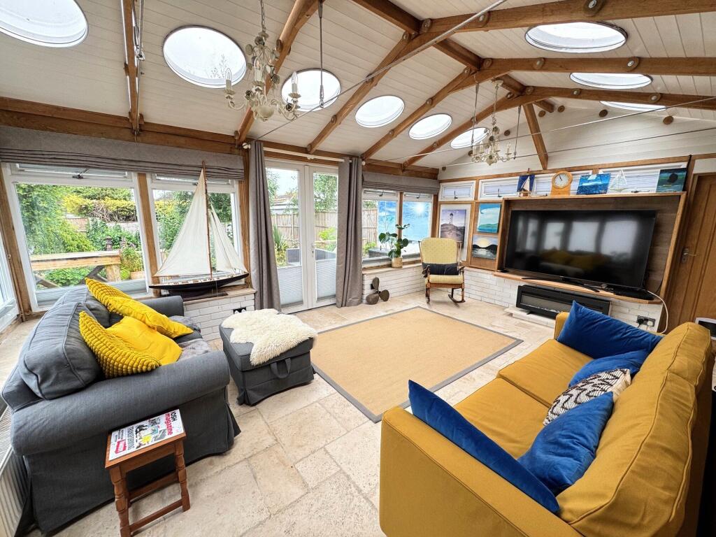 Additional image 8 of Wavendon Avenue Barton on Sea New Milton Hampshire BH25 7LS