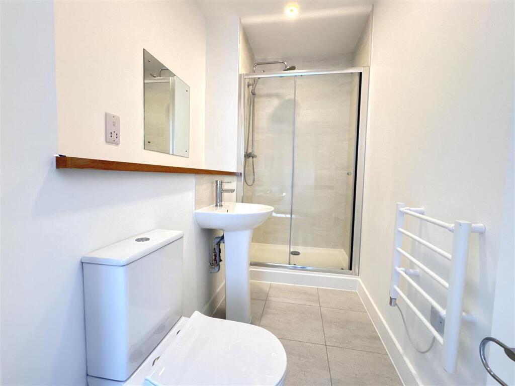 Additional image 15 of Hartington Place, Eastbourne BN21 3BG