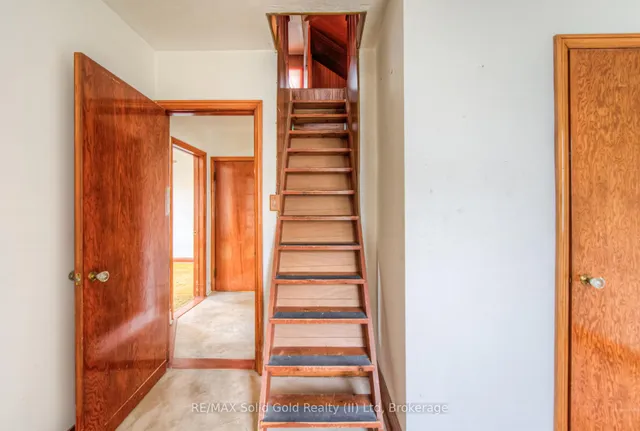 Additional image 22 of 48 Barbara Cres