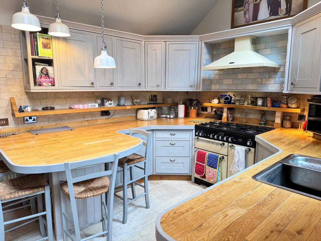 Additional image 5 of Wavendon Avenue Barton on Sea New Milton Hampshire BH25 7LS