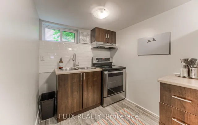 Additional image 15 of 98 Harber Ave