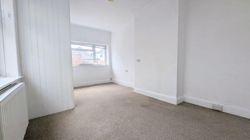 Additional image 4 of Spacious Maisonette In Popular Location