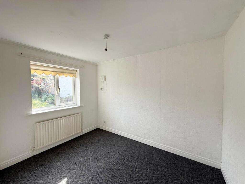 Additional image 11 of Greenacres Drive, Keighley