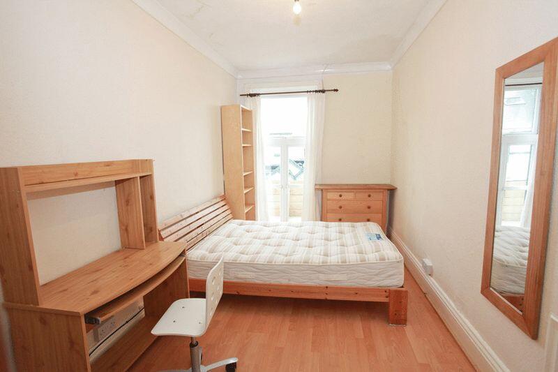 Additional image 3 of Five Bedroom Flat, Bills Included