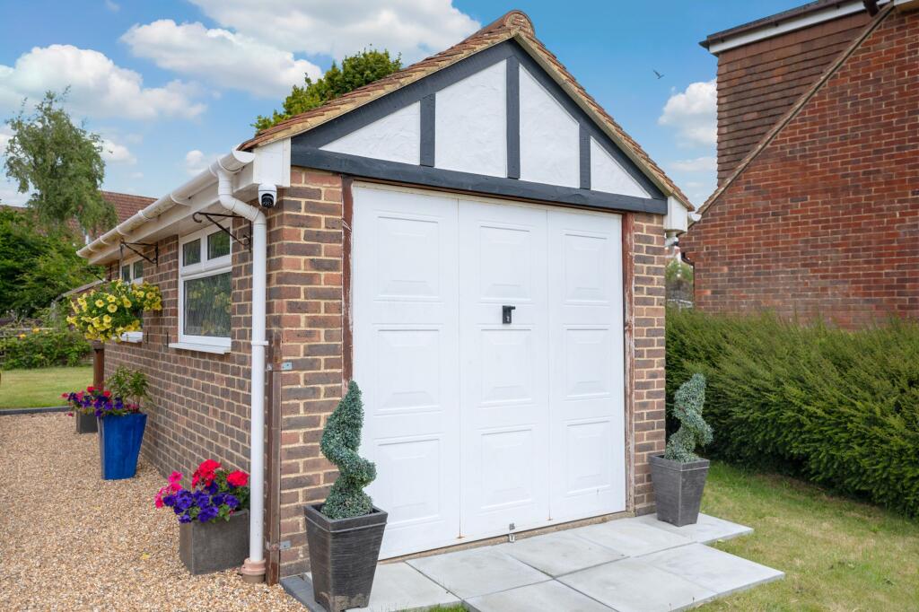 Additional image 31 of Toddington Lane, Wick, BN17
