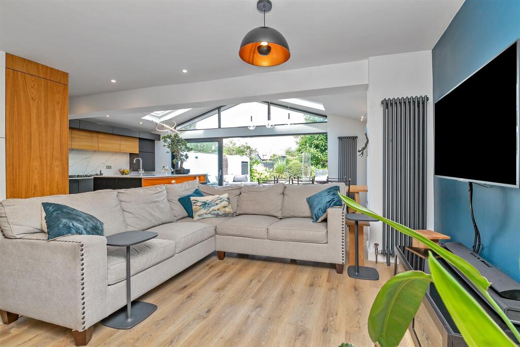 Additional image 5 of Stanley Avenue, St. Albans