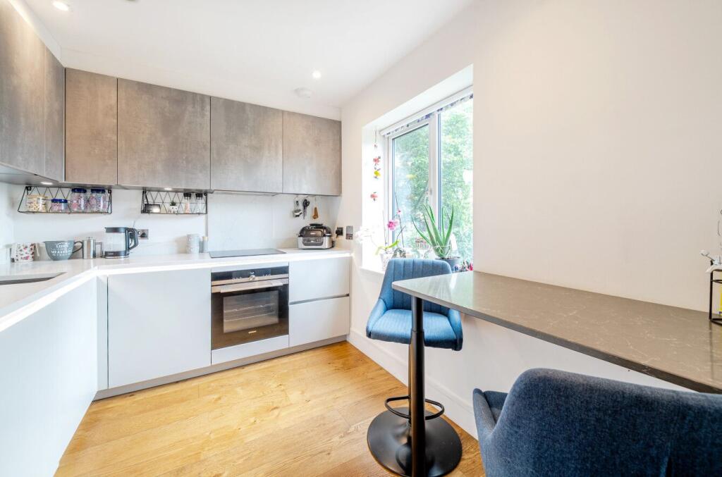 Additional image 6 of Leaside Close, Welwyn Gaden City, AL8