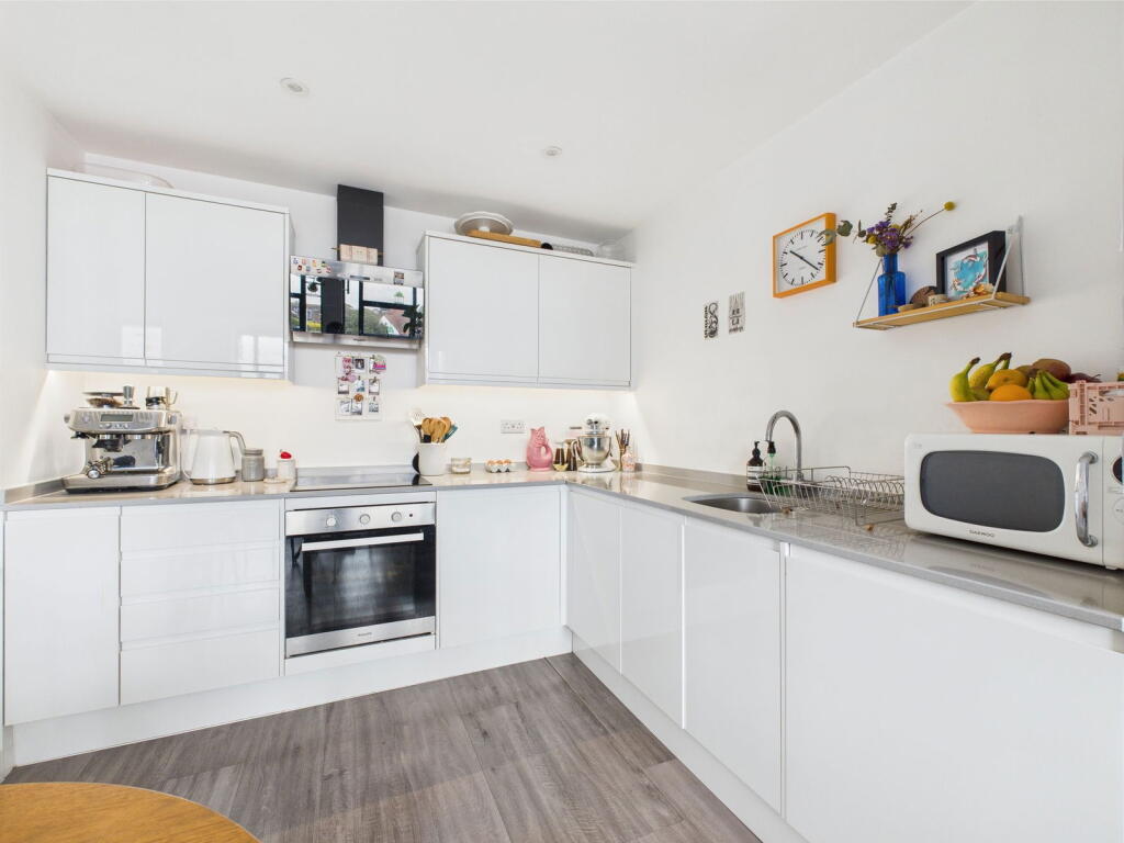 Additional image 6 of Luxor Court, South Street, Lancing, BN15 8FH