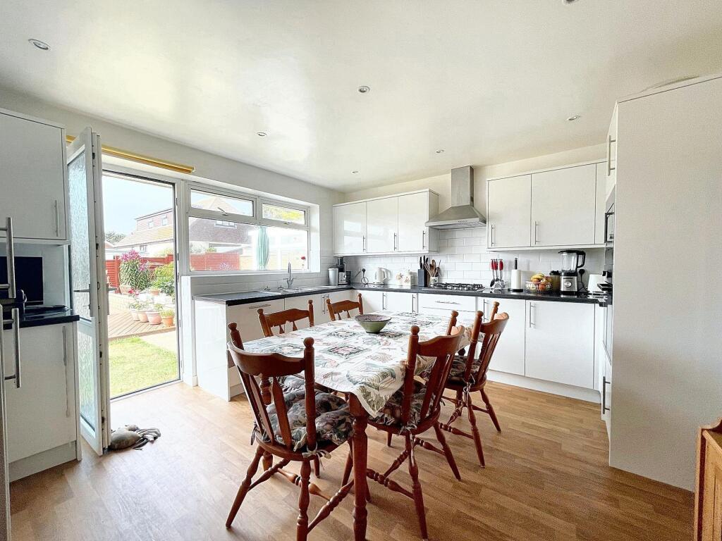 Additional image 4 of Victoria Avenue, Peacehaven, BN10 8HJ