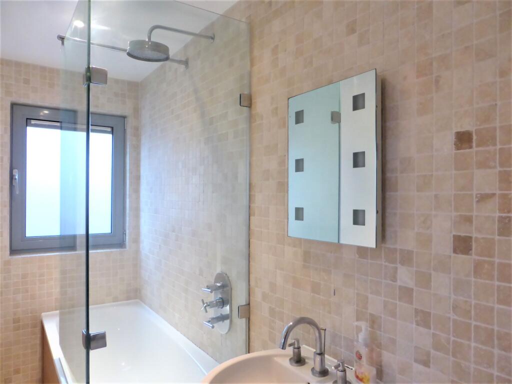 Additional image 14 of Queens Road - P1650