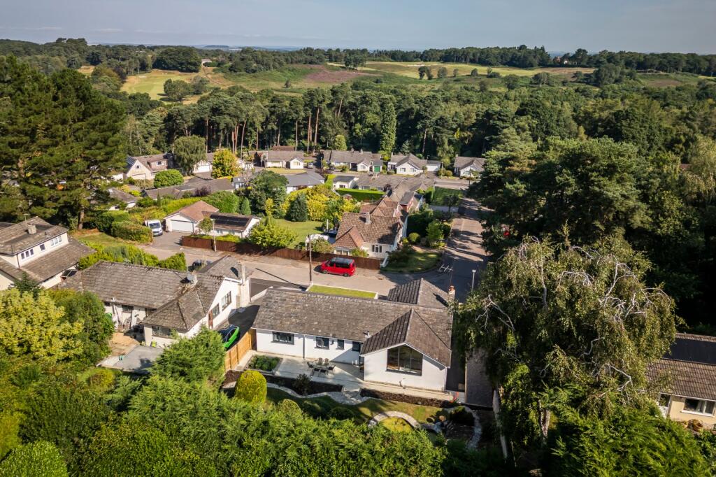 Additional image 5 of Woodleaze Close, Broadstone, Dorset, BH18