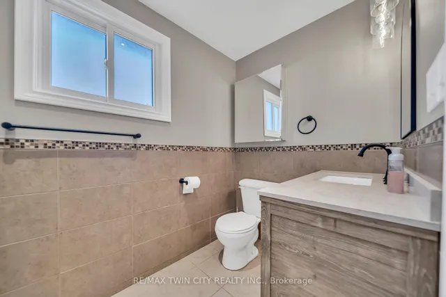 Additional image 15 of 28 Uxbridge Cres