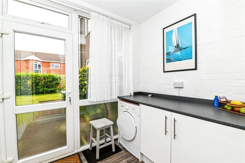 Additional image 7 of White Horses, Marine Drive, Barton on Sea, Hampshire, BH25