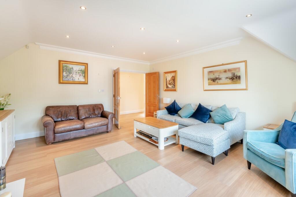 Additional image 6 of Avenue St. Nicholas, Harpenden, Hertfordshire