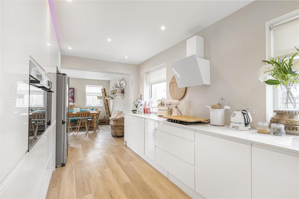 Additional image 33 of Sunview Avenue, Peacehaven