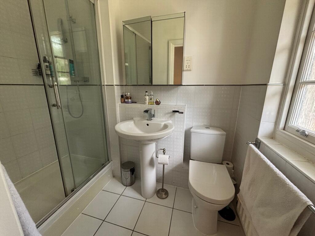 Additional image 6 of Beningfield Drive, Napsbury Park, AL2