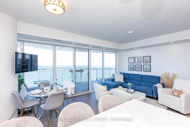 Additional image 20 of 15 Queens Quay St Unit 3202