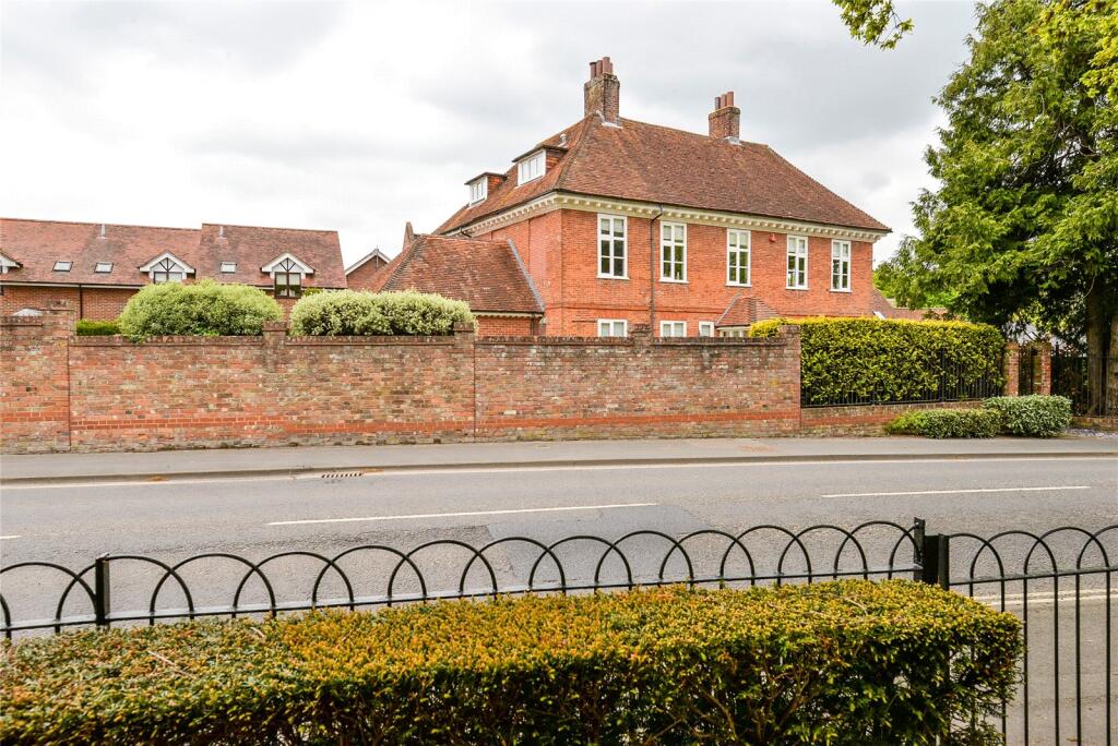 Additional image 10 of Wellington Court, Fernhill Lane, New Milton, Hampshire, BH25