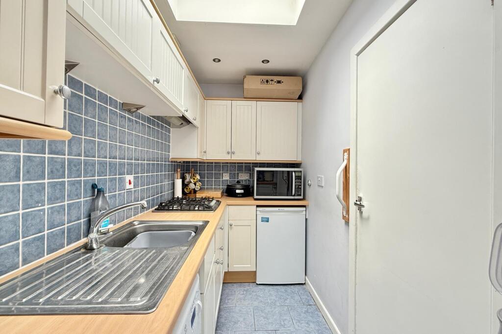 Additional image 4 of Kingsburys Lane, Ringwood, BH24 1EL