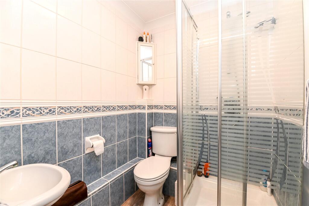 Additional image 32 of Willow Walk, Barton on Sea, New Milton, Hampshire, BH25