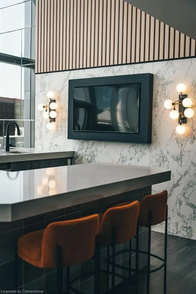 Additional image 31 of 5 Wellington St Unit 1403