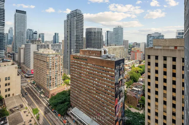 Additional image 39 of 386 Yonge St Unit 2201