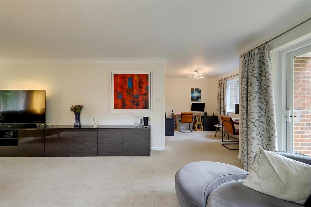 Additional image 11 of Longlands Glade, Charmandean, Worthing