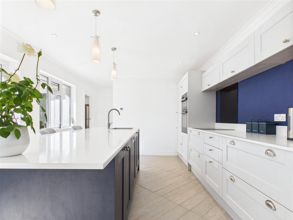 Additional image 24 of Woodhayes Avenue, Highcliffe, Dorset, BH23