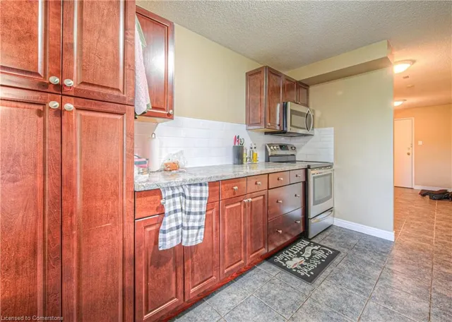 Additional image 9 of 35 Green Valley Dr Unit 1412