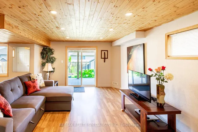 Additional image 33 of 576 Activa Ave