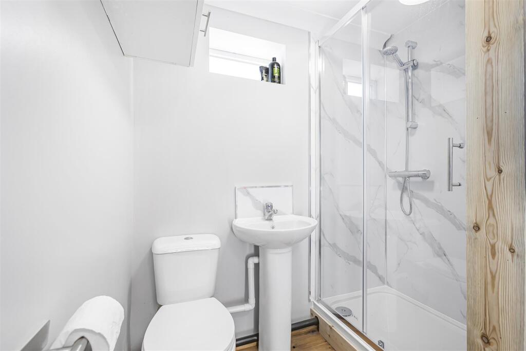 Additional image 8 of Aldykes, Hatfield