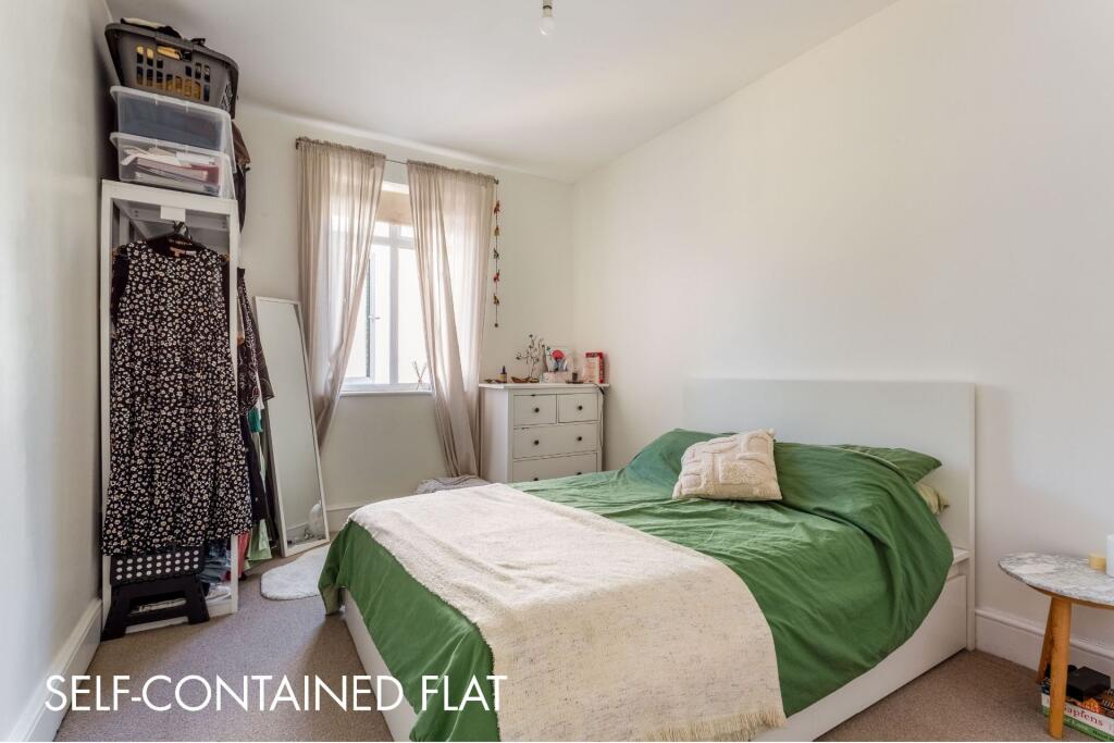 Additional image 33 of Crescent Road, Brighton