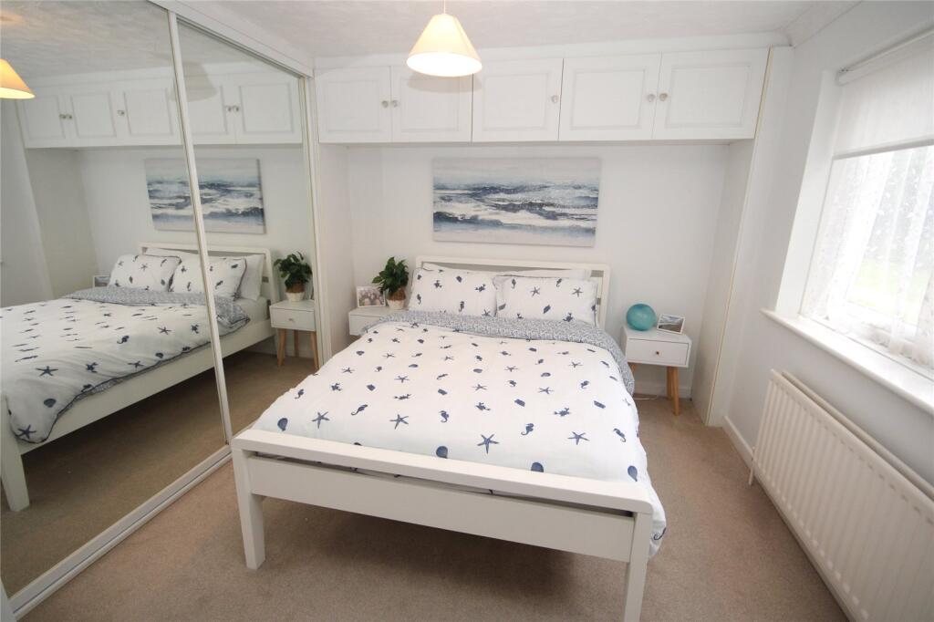 Additional image 8 of Marine Drive East, Barton on Sea, New Milton, Hampshire, BH25