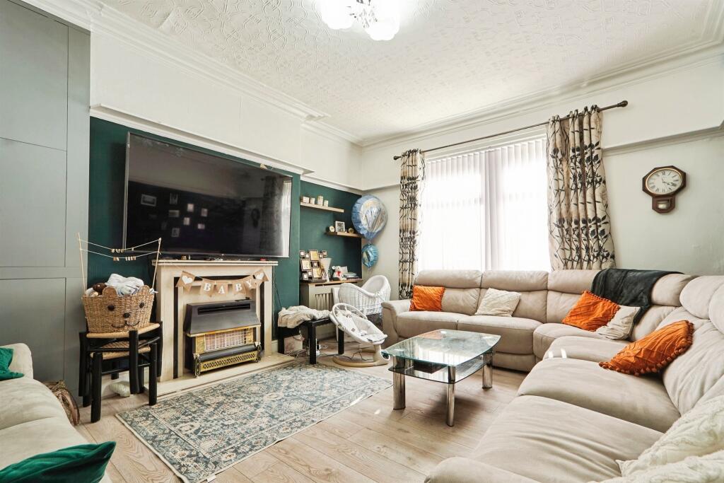 Additional image 2 of Daisy Hill Lane, Bradford