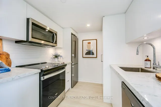 Additional image 12 of 500 Wilson Ave Unit 701