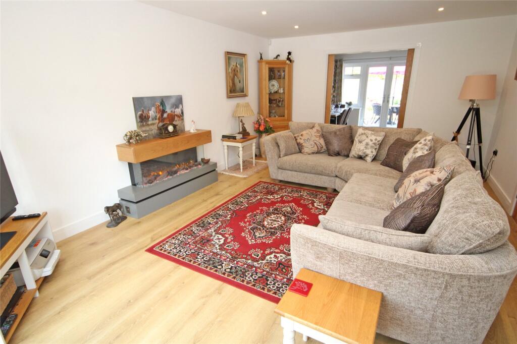 Additional image 9 of Barton Court Avenue, Barton on Sea, New Milton, Hampshire, BH25