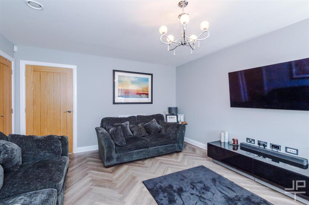 Additional image 11 of Watergate Close, Westhoughton, Bolton, BL5 3JJ