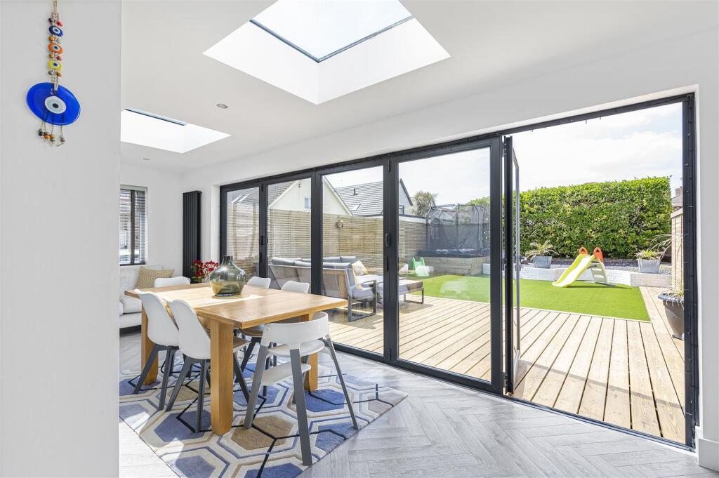 Additional image 27 of Dorothy Avenue, Peacehaven