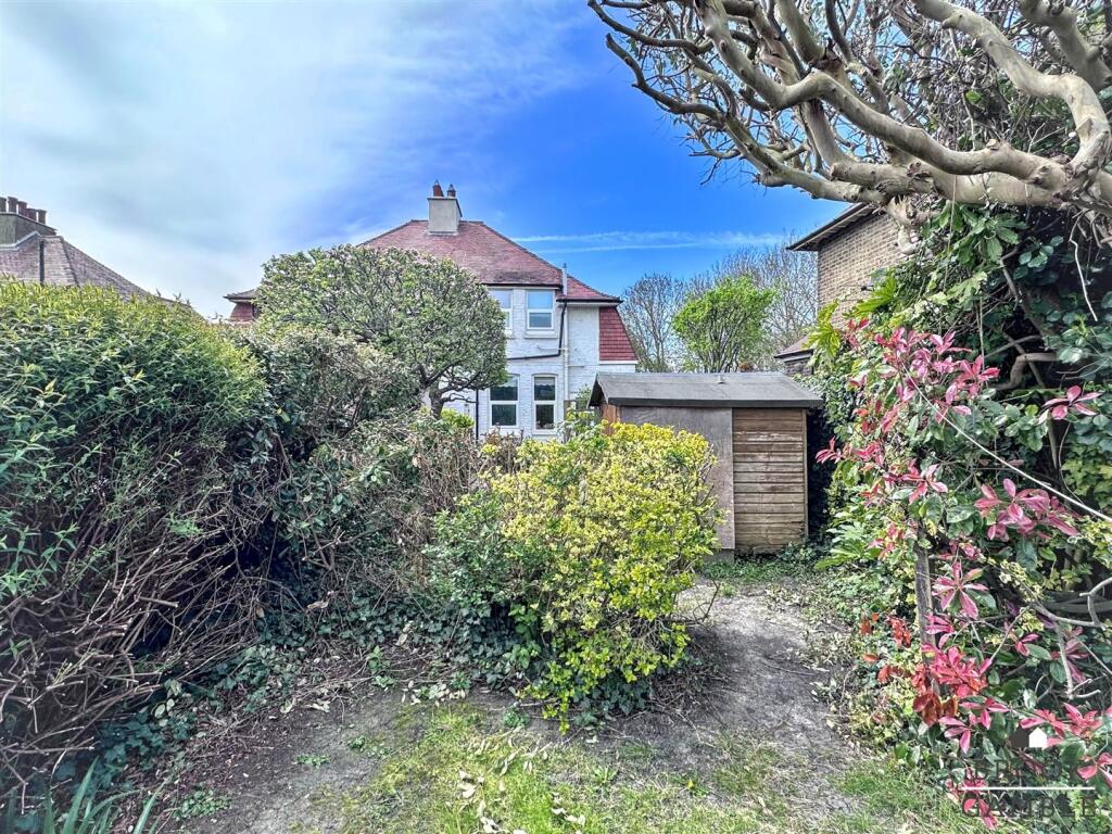 Additional image 17 of Roselands Avenue, Eastbourne