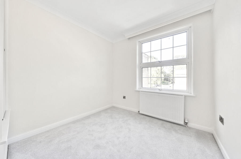 Additional image 14 of Latimers Close, Highcliffe, Christchurch, BH23