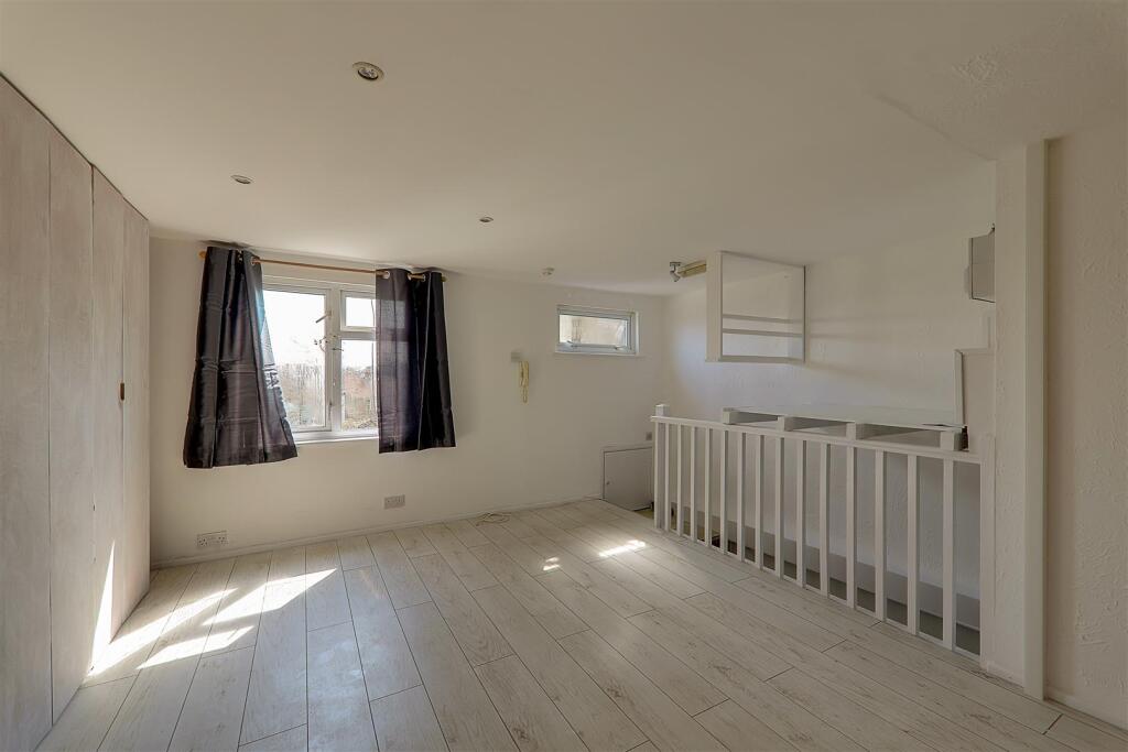 Additional image 3 of 7 Pavilion Road, Worthing